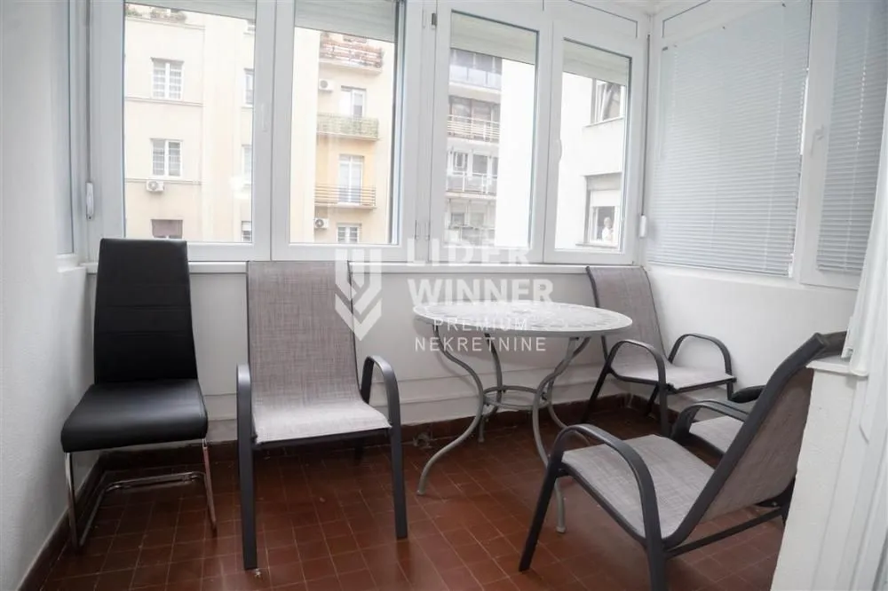 Prodaja, dvosoban stan, 51m², Vračar Sve Podlokacije, Beograd