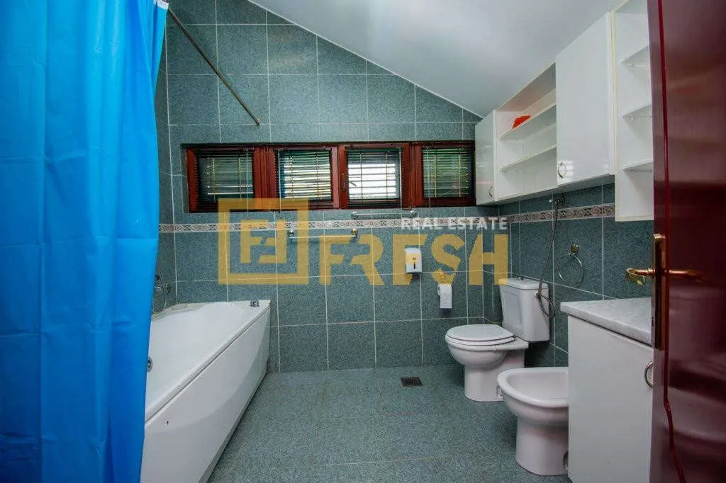 Rent, house, 450m², Zabjelo, Podgorica