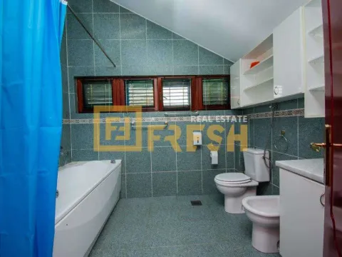 Izdavanje, kuća, 450m², Zabjelo, Podgorica - image 15