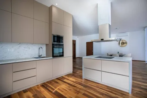 Rent, house, 450m², Krimovica, Kotor - image 6