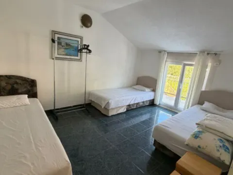 Izdavanje, jednosoban stan, 35m², Seljanovo, Tivat - image 2