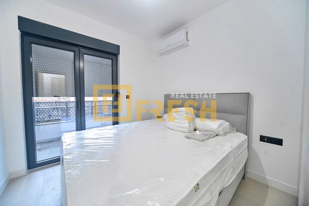 Izdavanje, dvosoban stan, 69m², Krivi Most, Podgorica