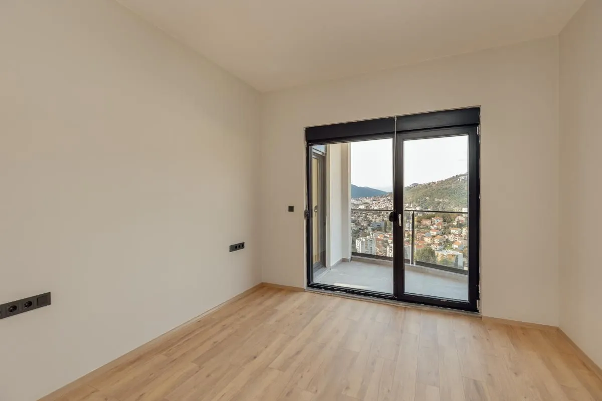 Prodaja, trosoban stan, 119m², Herceg Novi, Crna Gora