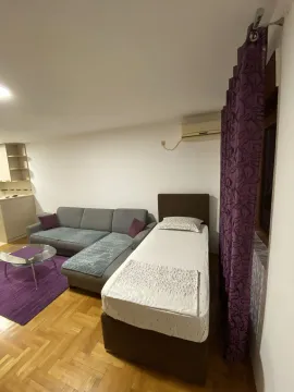 Rent, one bedroom apartment, 35m², Stari Aerodrom, Podgorica - image 7