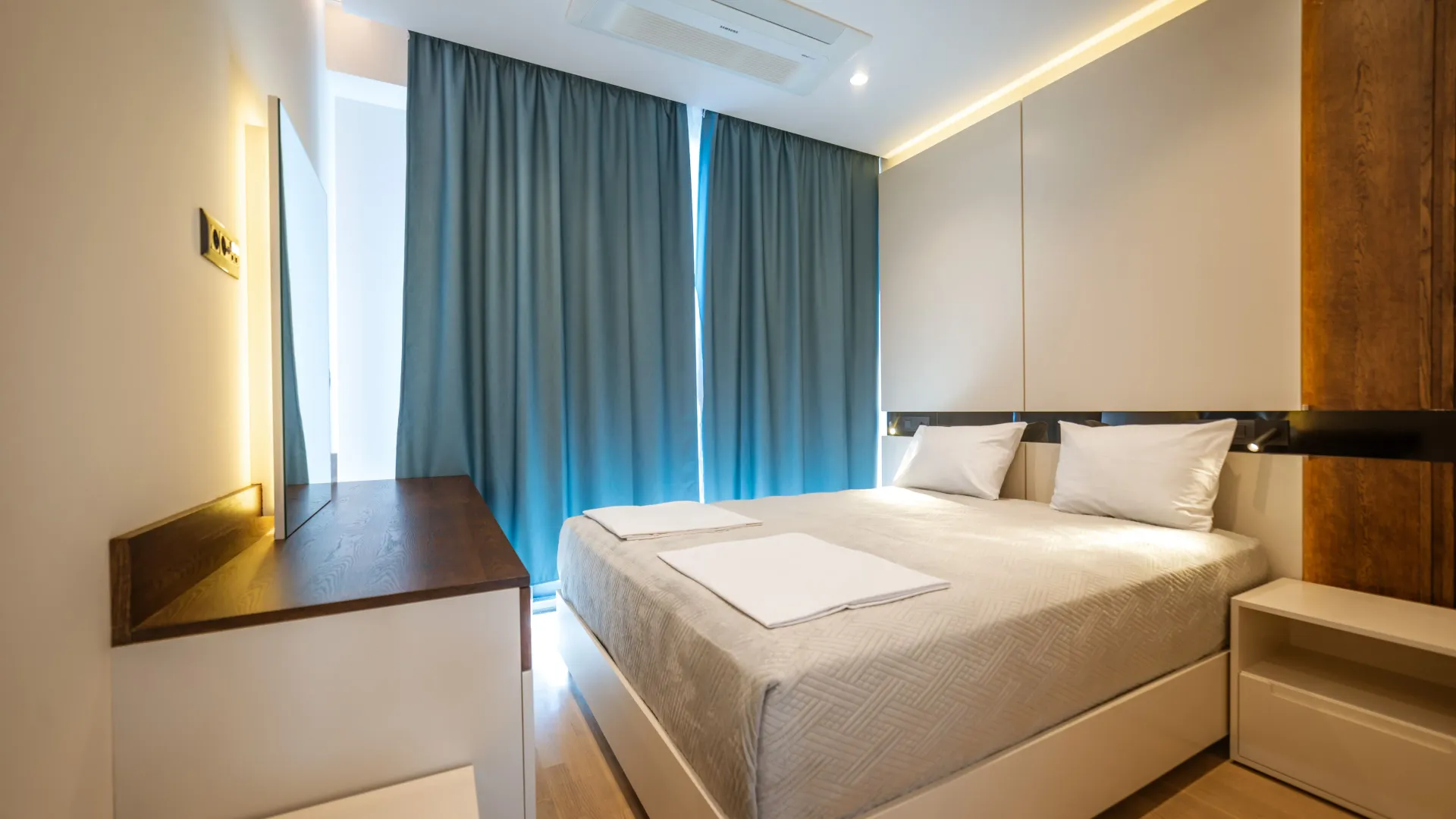 Sale, two bedroom apartment, 149m², Bečići, Budva