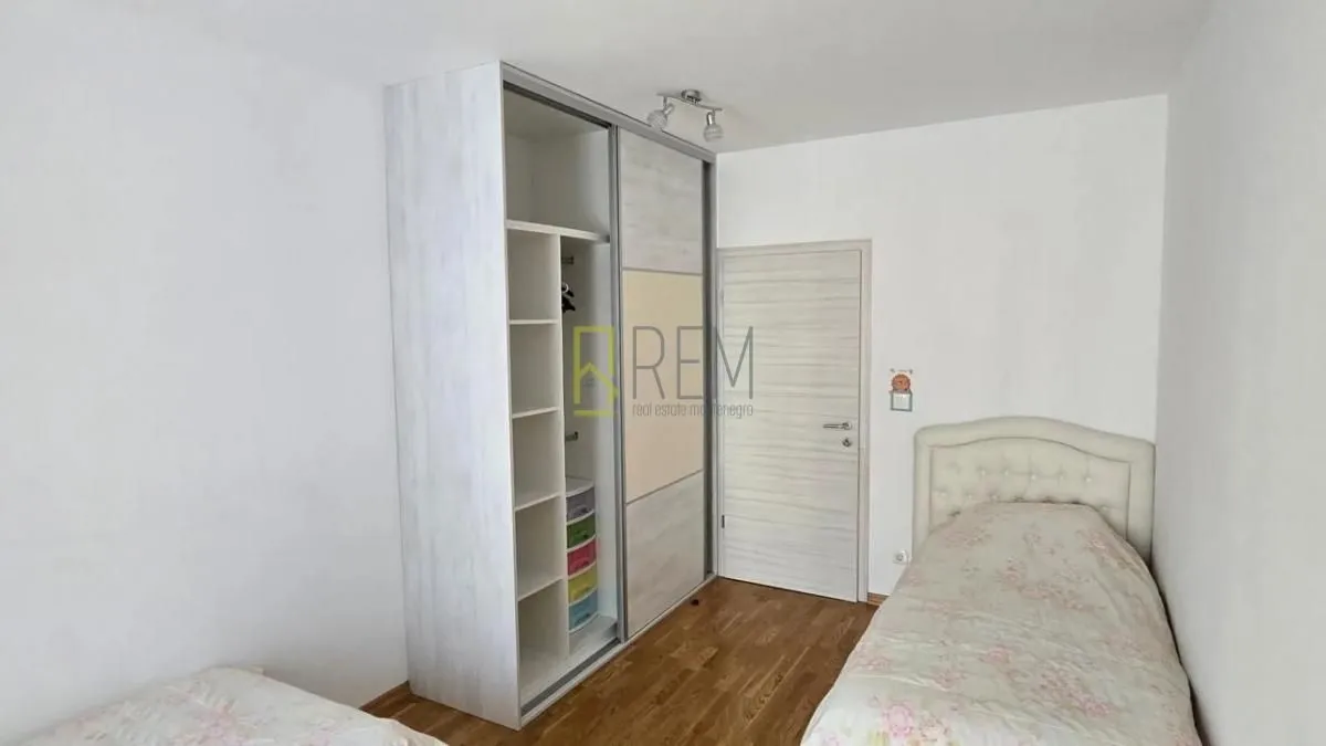 Prodaja, dvosoban stan, 73m², Ljubović, Podgorica