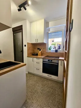 Sale, two bedroom apartment, 52m², Dubovica, Budva - image 7