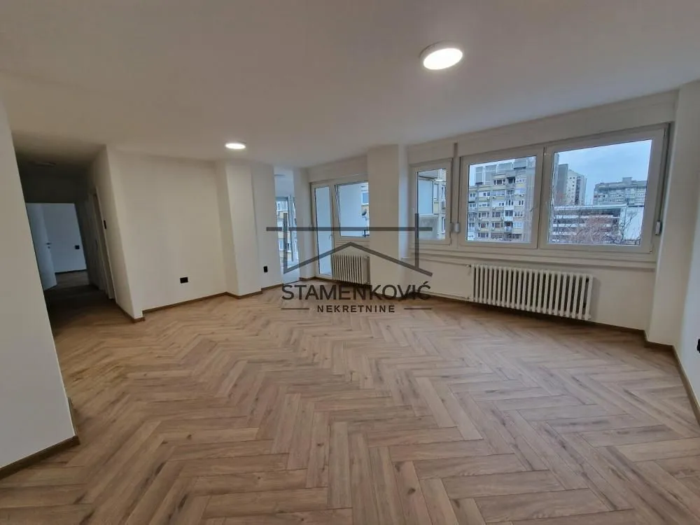 Prodaja, trosoban stan, 73m², Rotkvarija, Novi Sad Sve Podlokacije