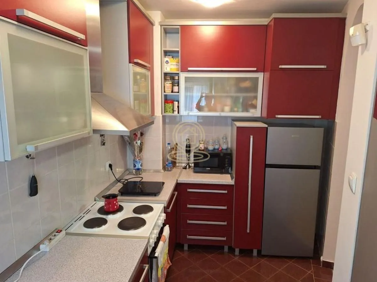 Prodaja, trosoban stan, 71m², Salajka, Novi Sad Sve Podlokacije