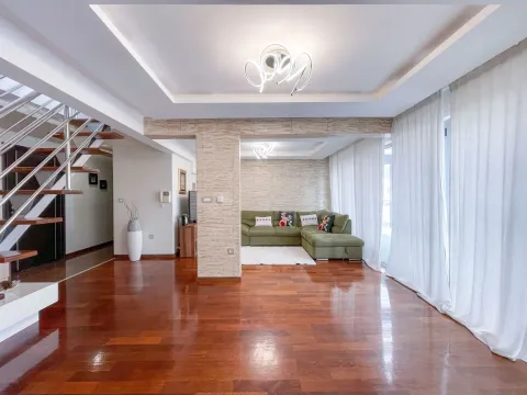 Sale, four bedroom apartment, 188m², Rozino, Budva - image 2