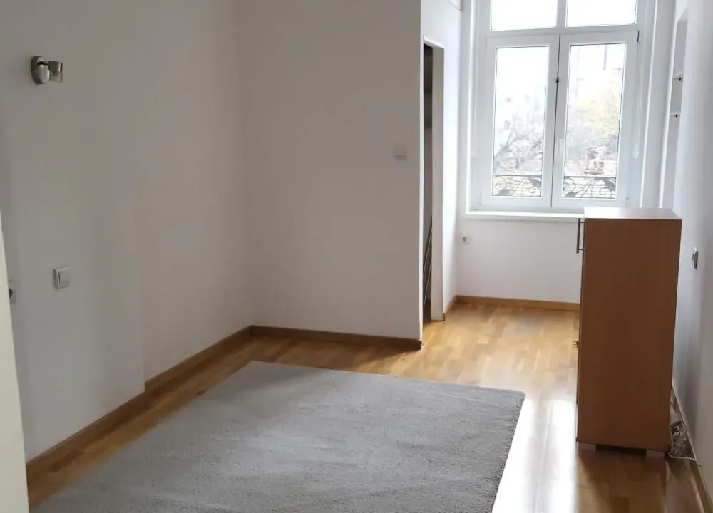 Izdavanje, poslovni prostor, 20m², Stari Grad, Beograd