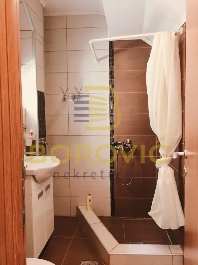 Sale, two bedroom apartment, 37m², Vračar Sve Podlokacije, Beograd