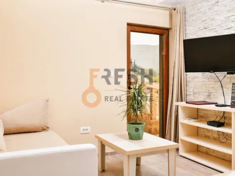 Prodaja, ugostiteljski objekat, 400m², Tivat, Crna Gora - image 13