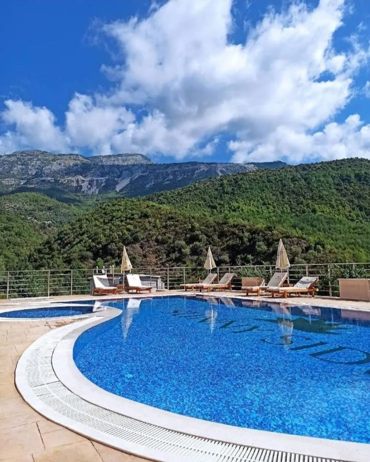 Izdavanje, jednosoban stan, 45m², Bečići, Budva