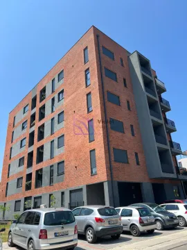 Prodaja, trosoban stan, 82m², Centar, Podgorica - image 9