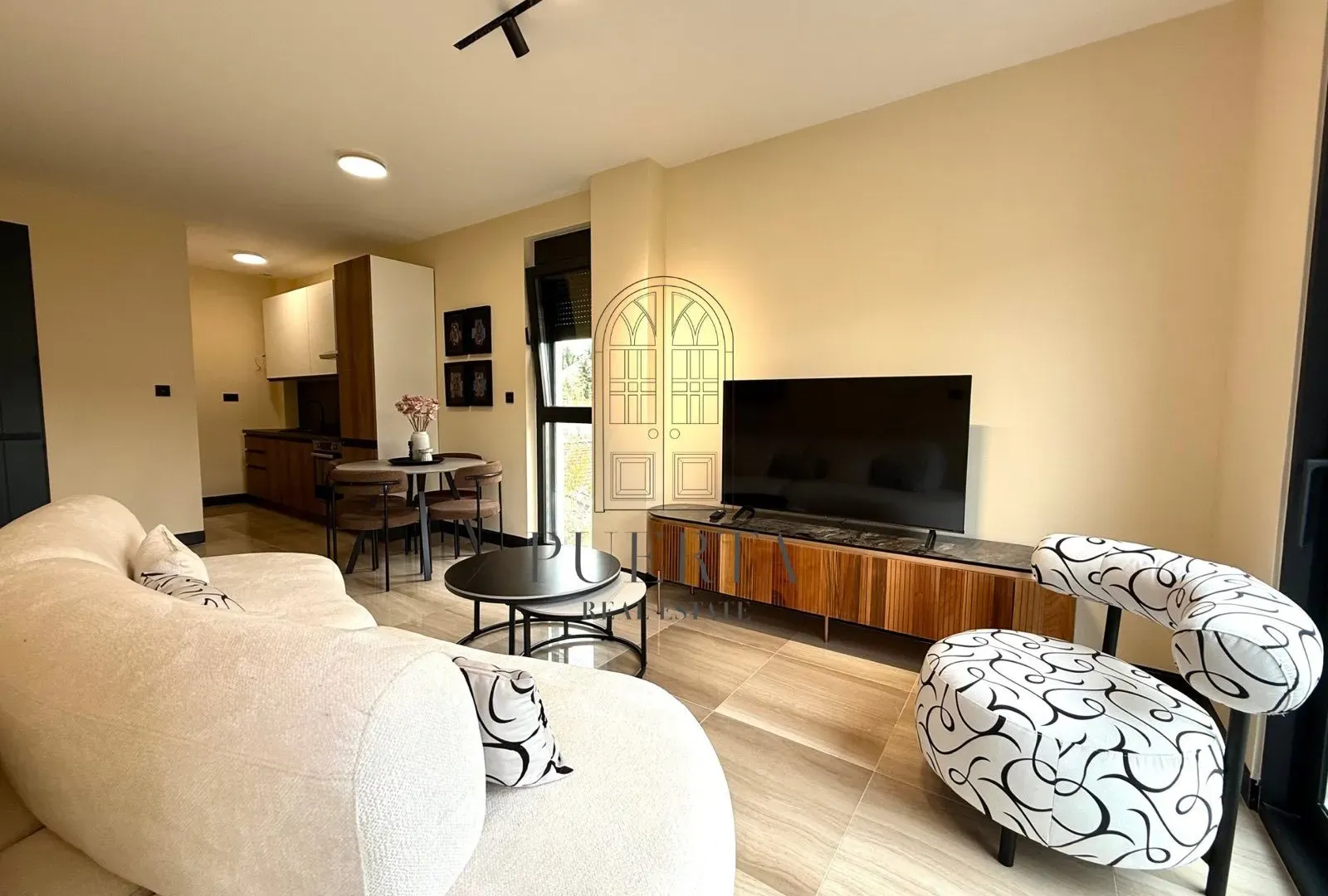 Izdavanje, jednosoban stan, 45m², Vezirov Most, Podgorica