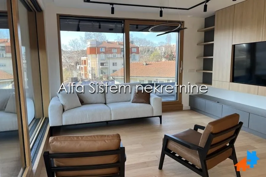 Izdavanje, trosoban stan, 140m², Neimar, Vračar Sve Podlokacije