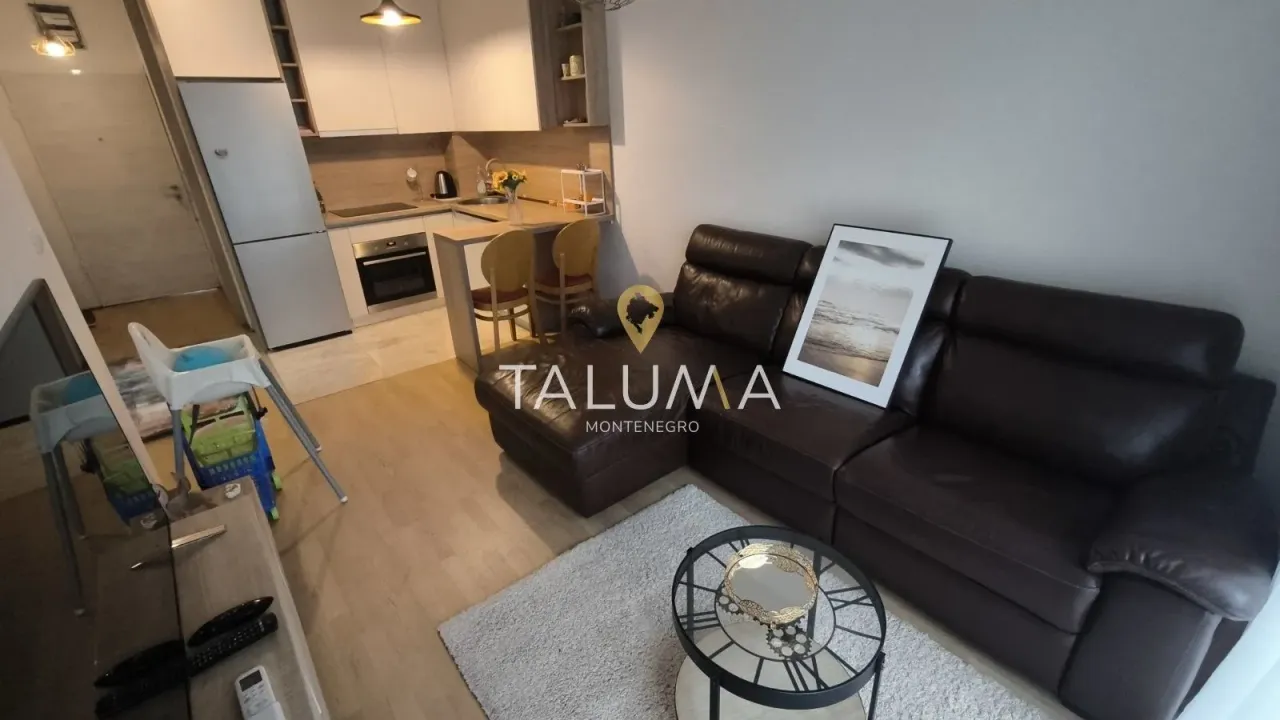 Izdavanje, jednosoban stan, 37m², City Kvart, Podgorica