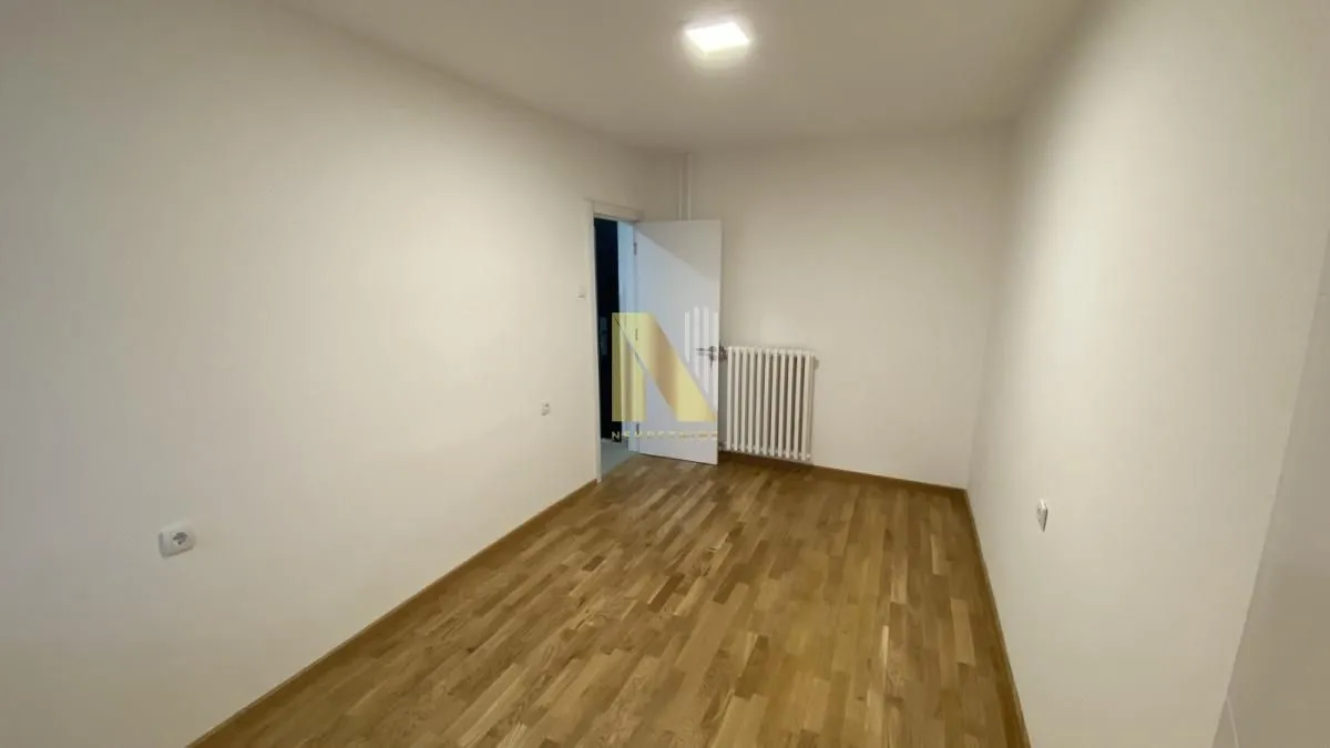 Prodaja, trosoban stan, 54m², Sajmište, Novi Sad