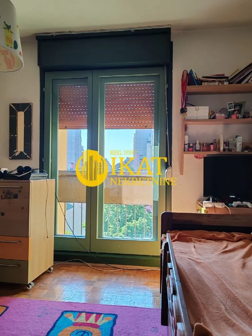 Sale, three bedroom apartment, 83m², Vidikovački venac, Rakovica