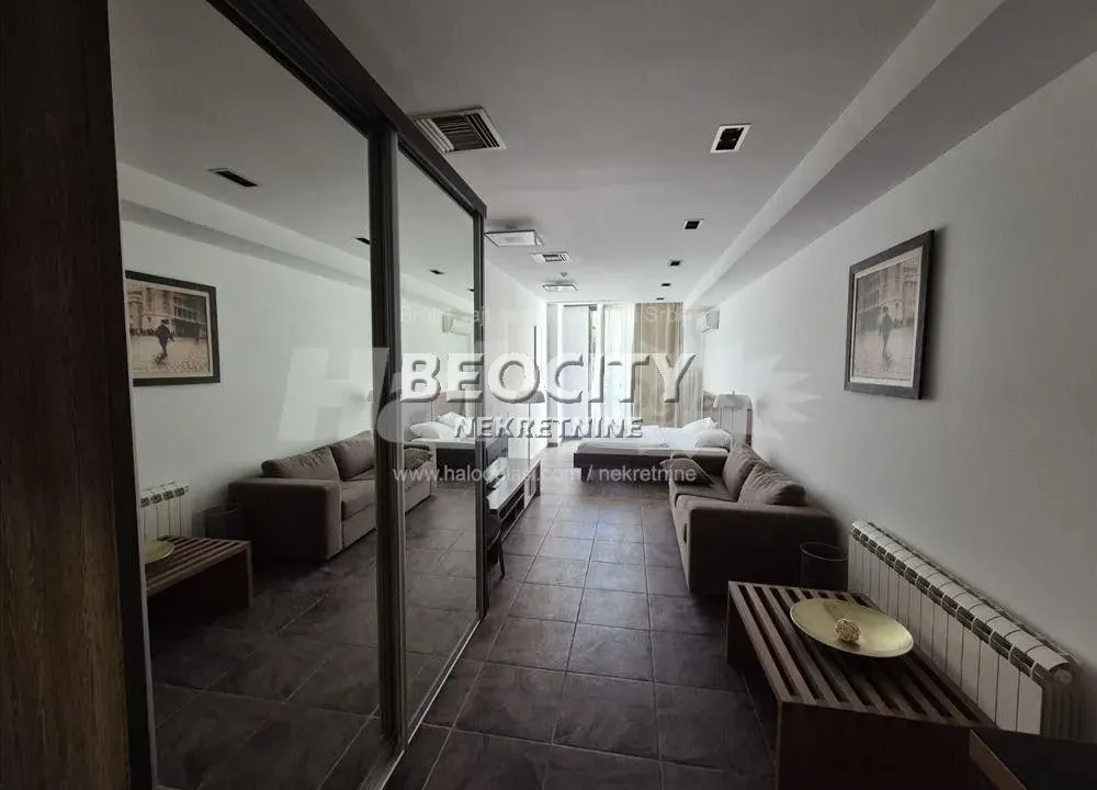 Izdavanje, jednosoban stan, 70m², Dedinje Sve Podlokacije, Beograd