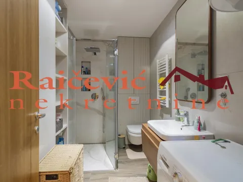 Izdavanje, četvorosoban stan, 98m², Crveni Krst, Beograd - image 13