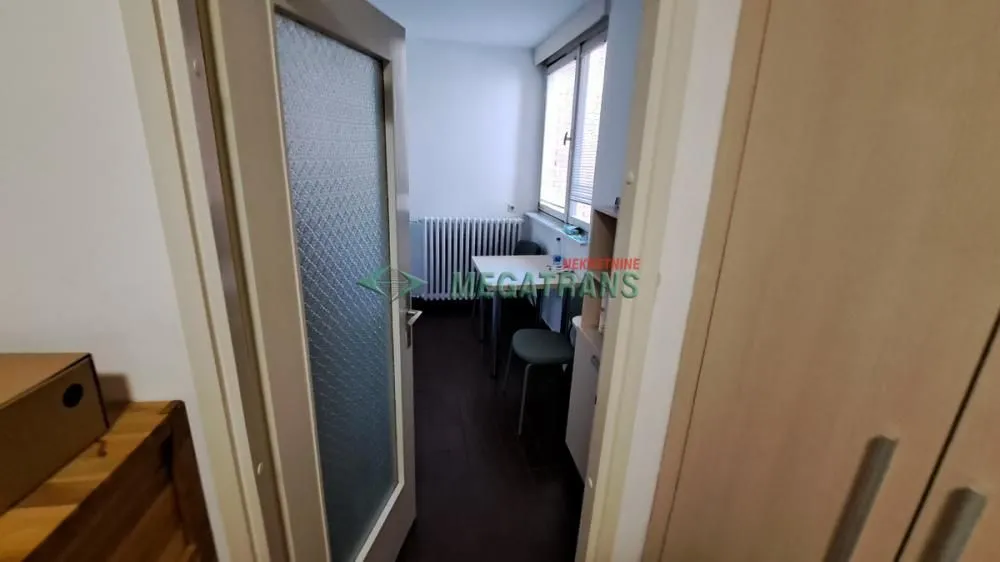 Izdavanje, dvosoban stan, 55m², Liman 1, Novi Sad Sve Podlokacije