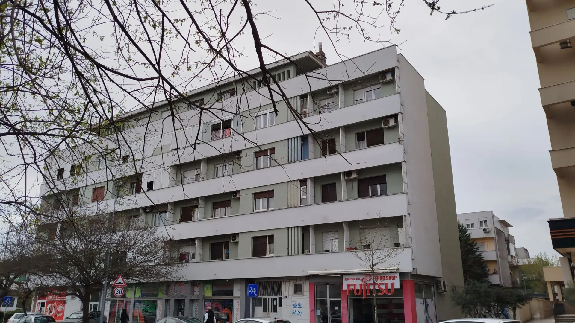 Izdavanje, jednosoban stan, 50m², Stara Varoš, Podgorica