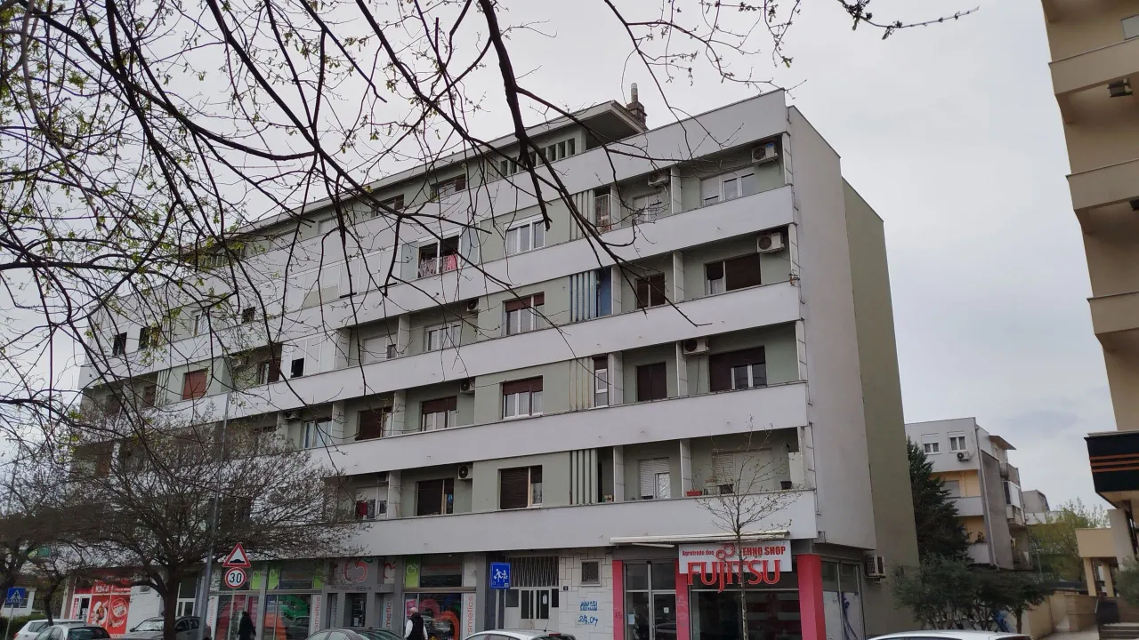 Izdavanje, jednosoban stan, 50m², Stara Varoš, Podgorica