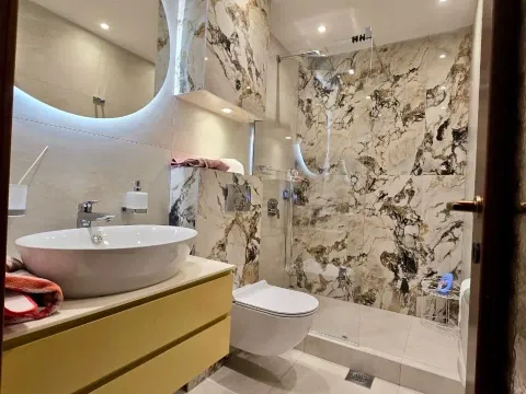 Rent, three bedroom apartment, 185m², Gorica C, Podgorica - image 10