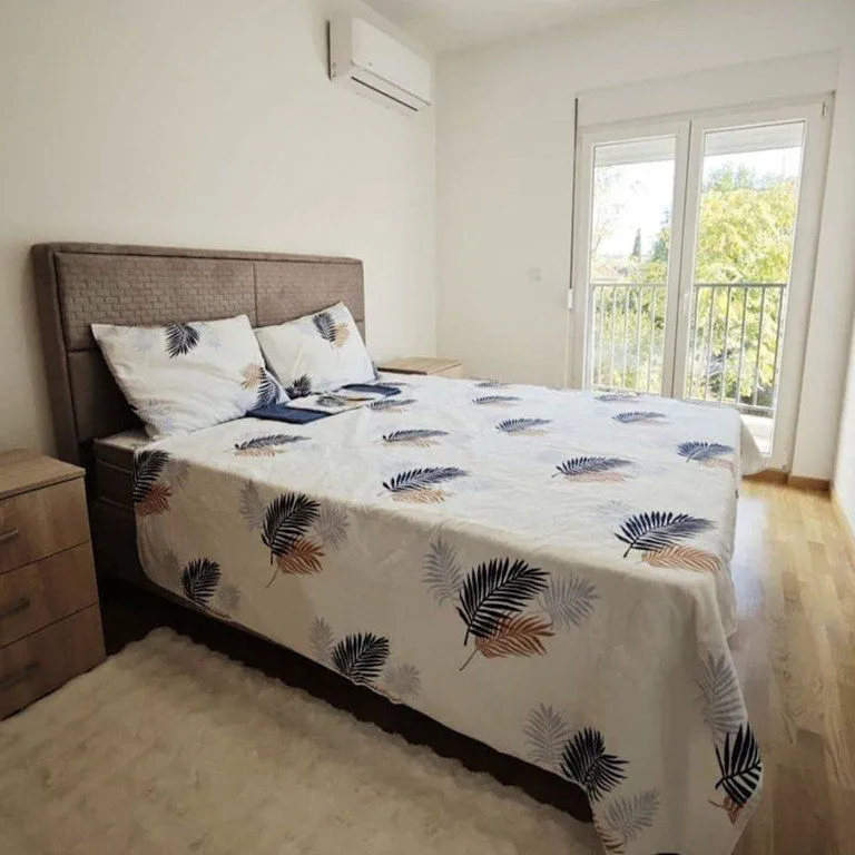 Izdavanje, dvosoban stan, 68m², Stara Varoš, Podgorica