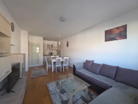 Rent, one bedroom apartment, 49m², Central Point, Podgorica - image 3