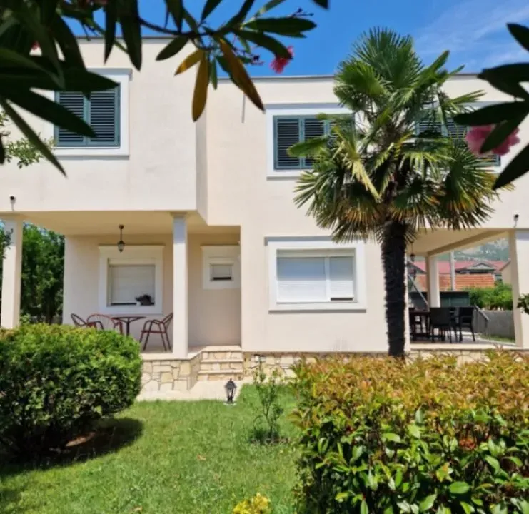 Rent, house, 94m², Masline, Podgorica