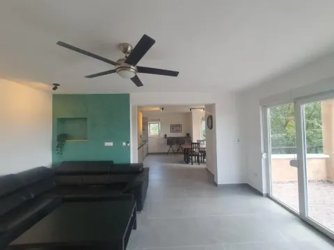 Rent, two bedroom apartment, 154m², Bjeliši, Bar - image 2