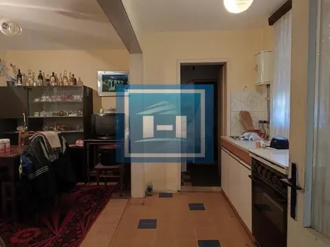 Prodaja, kuća, 200m², Majur, Jagodina - image 20