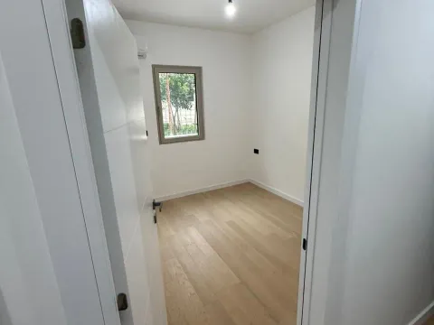 Prodaja, dvosoban stan, 51m², Dobrota, Kotor - image 12