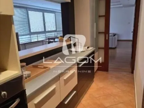 Rent, four bedroom apartment, 156m², Vračar Centar, Vračar Sve Podlokacije - image 6
