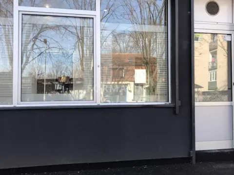 Rent, office space, 85m², Kanarevo Brdo, Beograd - image 1