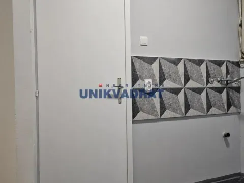 Sale, one bedroom apartment, 39m², Borča 1, Borča Sve Podlokacije - image 2