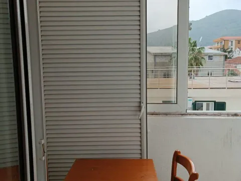 Sale, one bedroom apartment, 30m², Velji Vinogradi, Budva - image 11