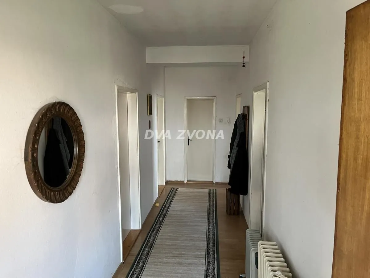 Prodaja, kuća, 293m², Titel, Novi Sad