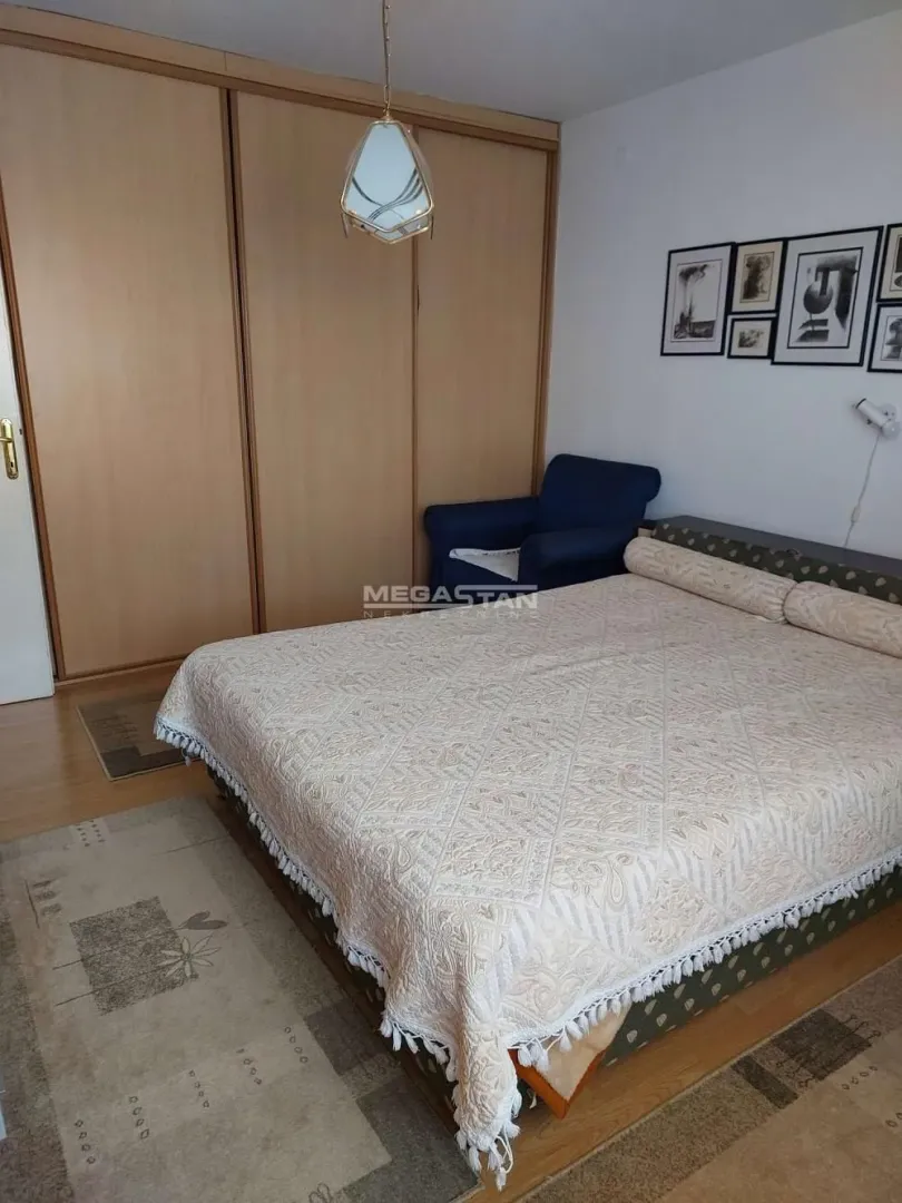 Prodaja, dvosoban stan, 65m², Novi Beograd Sve Podlokacije, Beograd