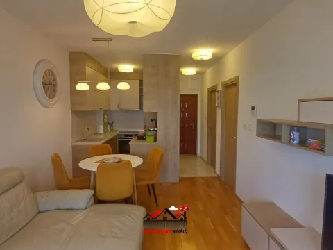 Prodaja, jednosoban stan, 40m², Centar, Nikšić - image 3