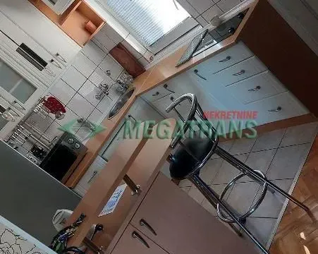 Izdavanje, trosoban stan, 75m², Centar, Novi Sad - image 17