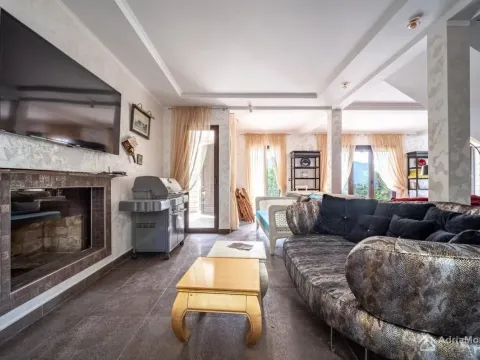 Prodaja, kuća, 188m², Herceg Novi, Crna Gora - image 5