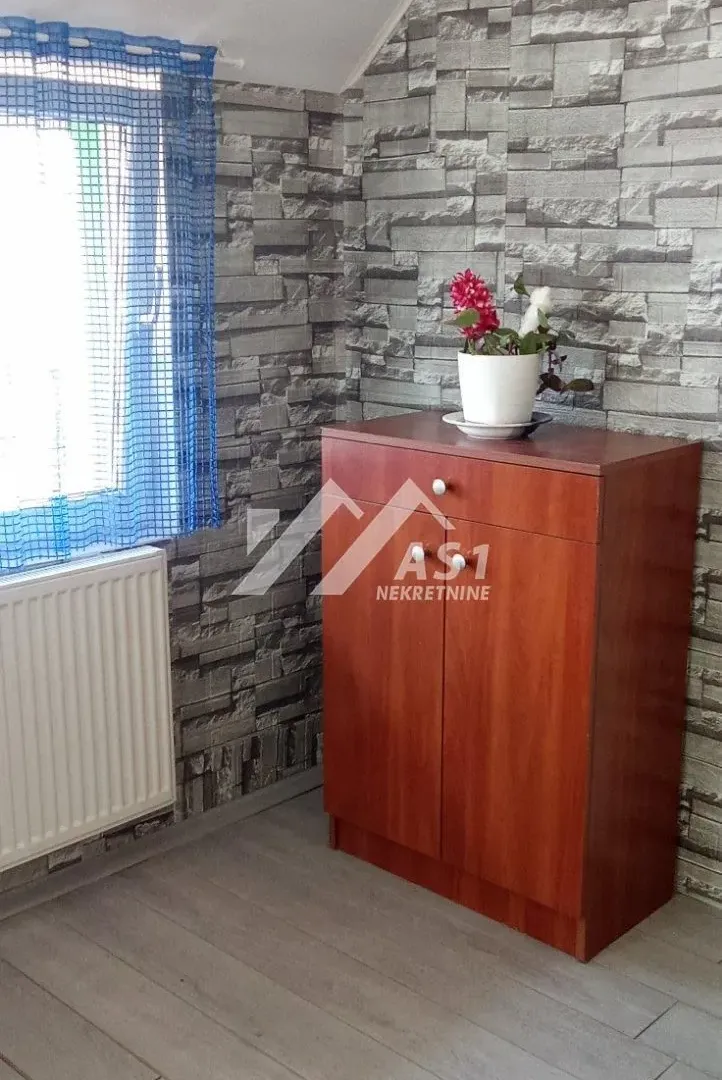 Izdavanje, jednosoban stan, 30m², Centar, Novi Sad