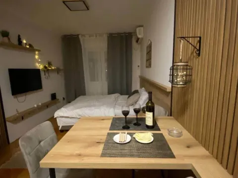 Prodaja, stan, 24m², Blok 6, Podgorica - image 2