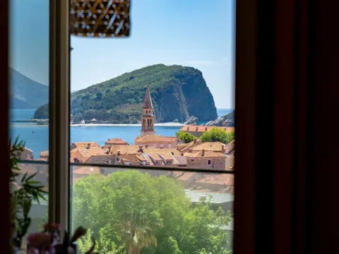 Sale, one bedroom apartment, 73m², Budva, Crna Gora - image 20