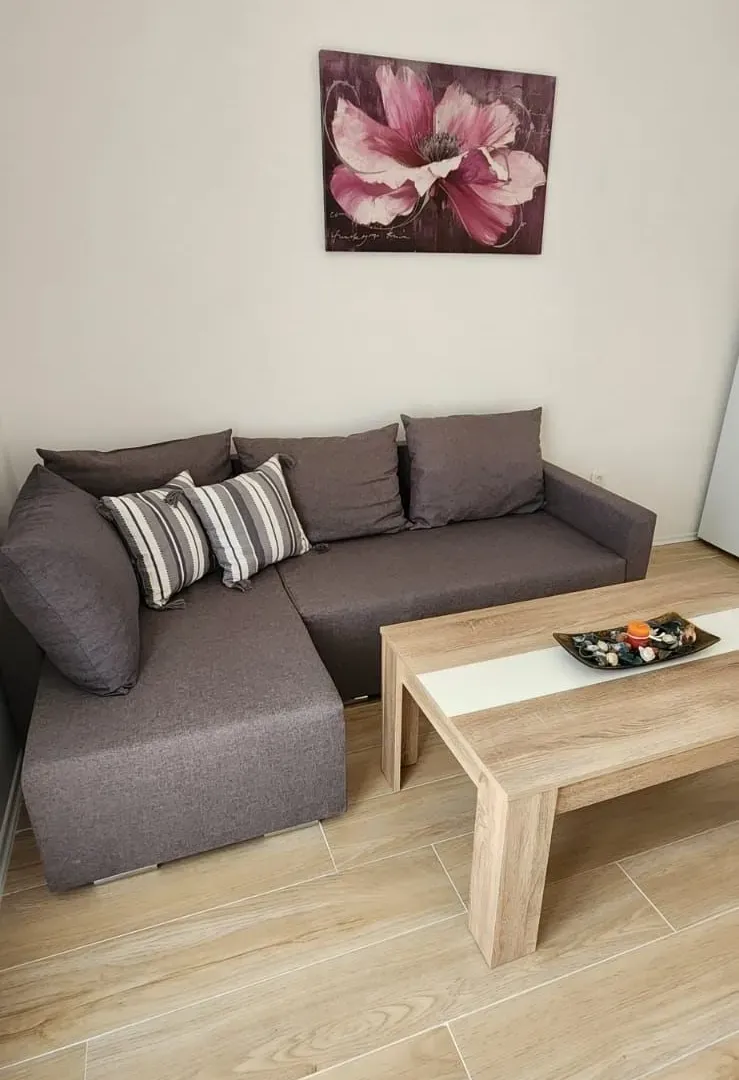 Sale, studio apartment, 114m², Bečići, Budva