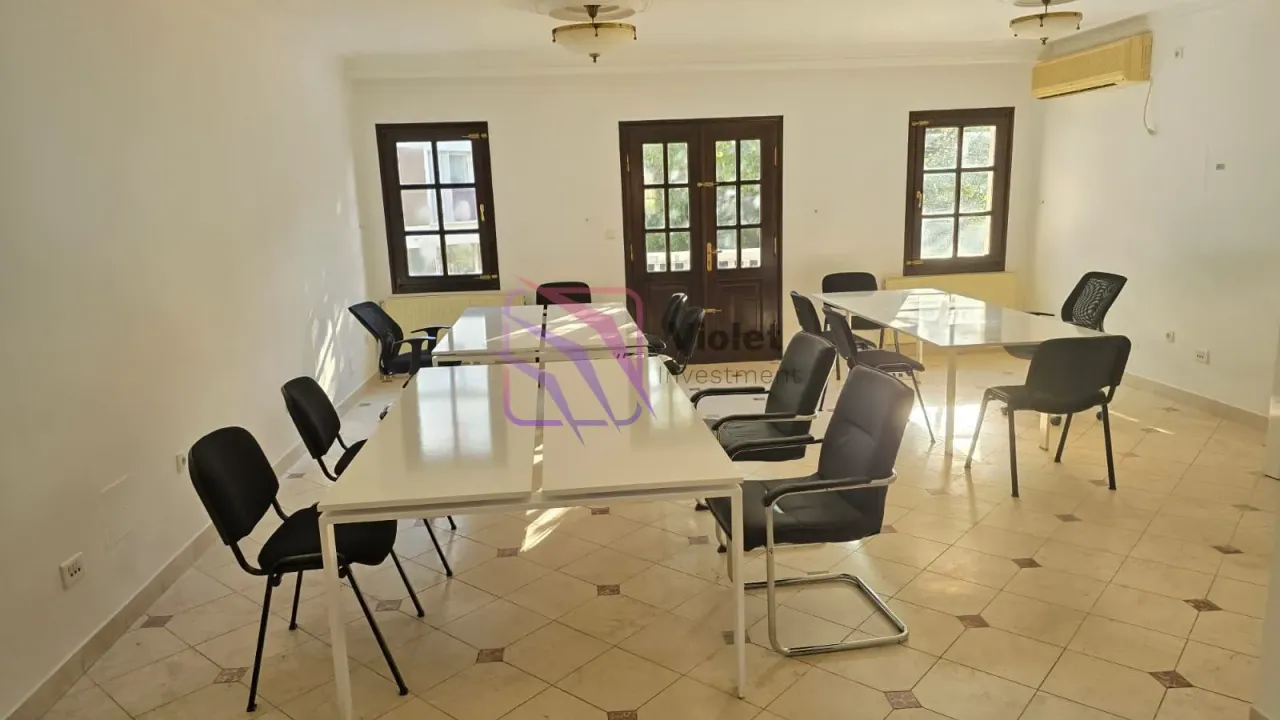 Rent, office space, 140m², Centar, Podgorica